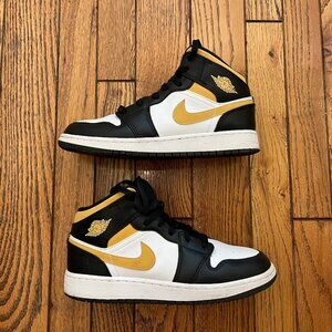 Jordan 1 Mid Classic Nike Youth 6Y 2021
